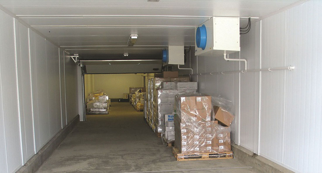 cold freezer storing room