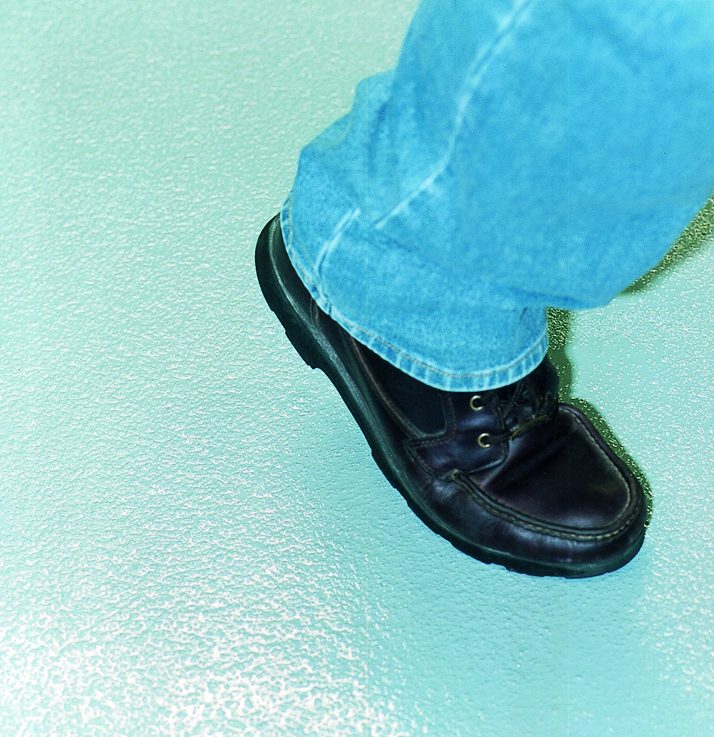 PB Floor Paint Slip-Resistant - Image 9