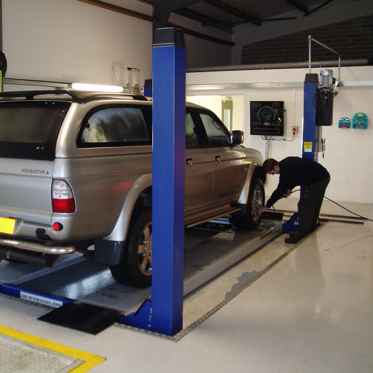 Cretex® OT Mortar Epoxy Garage Floor Repair - Image 2